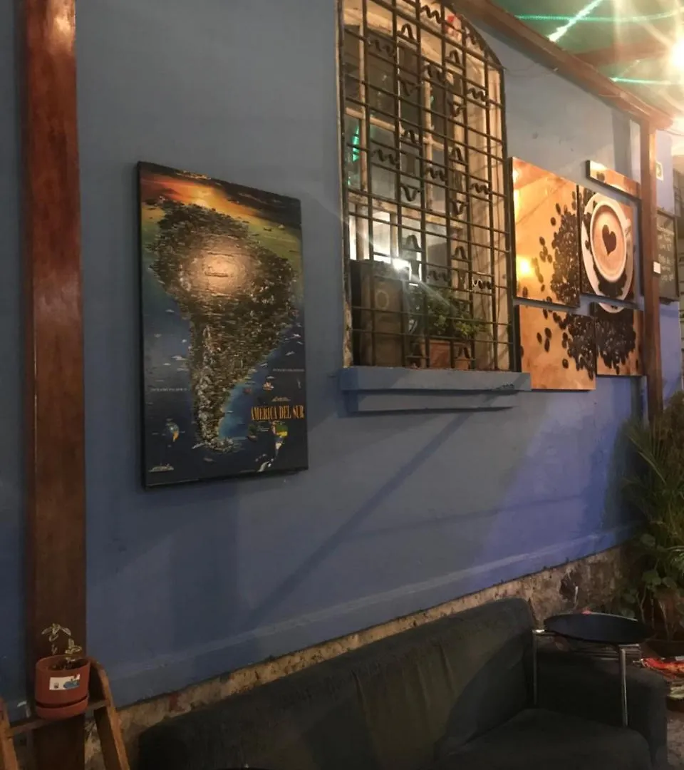 Blue House Youth Hostel Quito