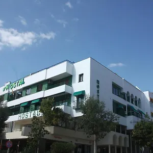 https://hostal-alhambra.hotelsinnerja.org